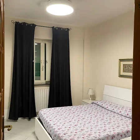 House アパート *